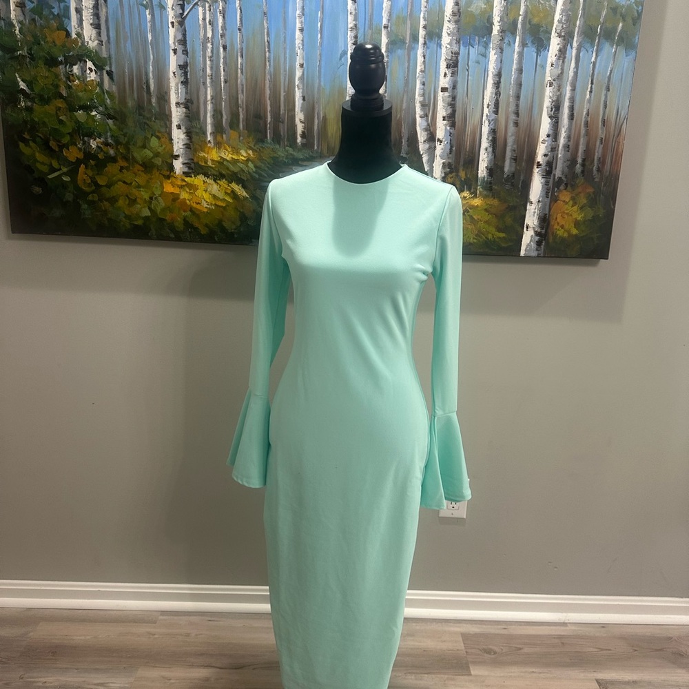 Club L London Mint Green Long Sleeve Sheath Dress with Fluted Cuffs